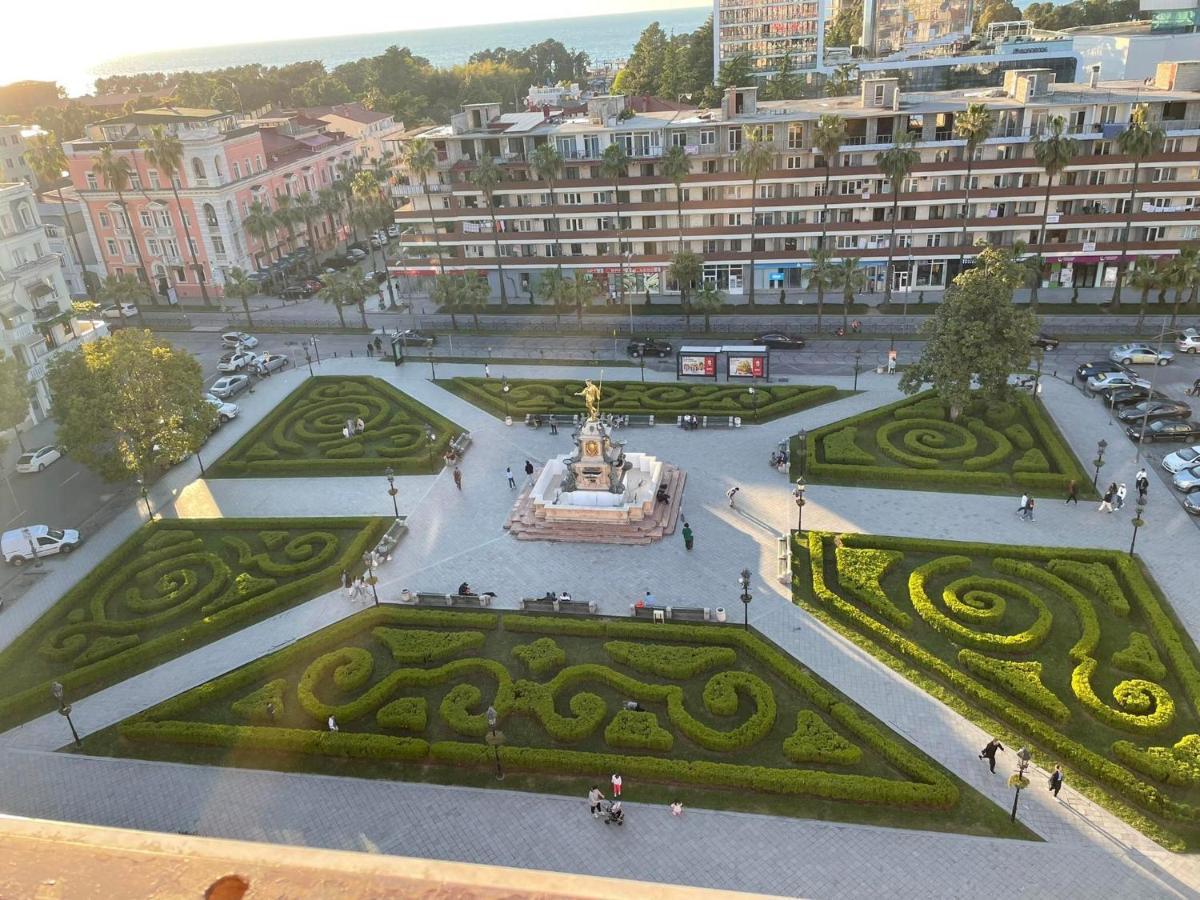 Apartment Boulevardside Батуми Екстериор снимка