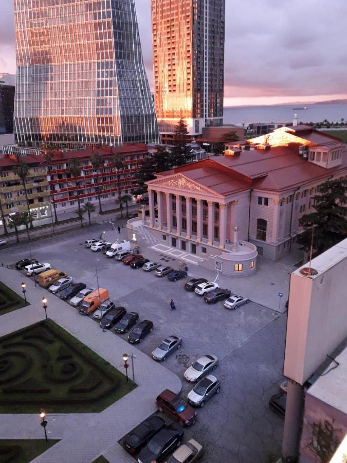 Apartment Boulevardside Батуми Екстериор снимка