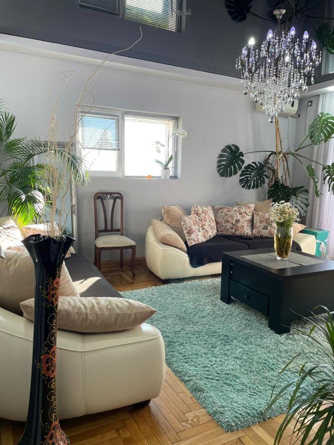 Apartment Boulevardside Батуми Екстериор снимка